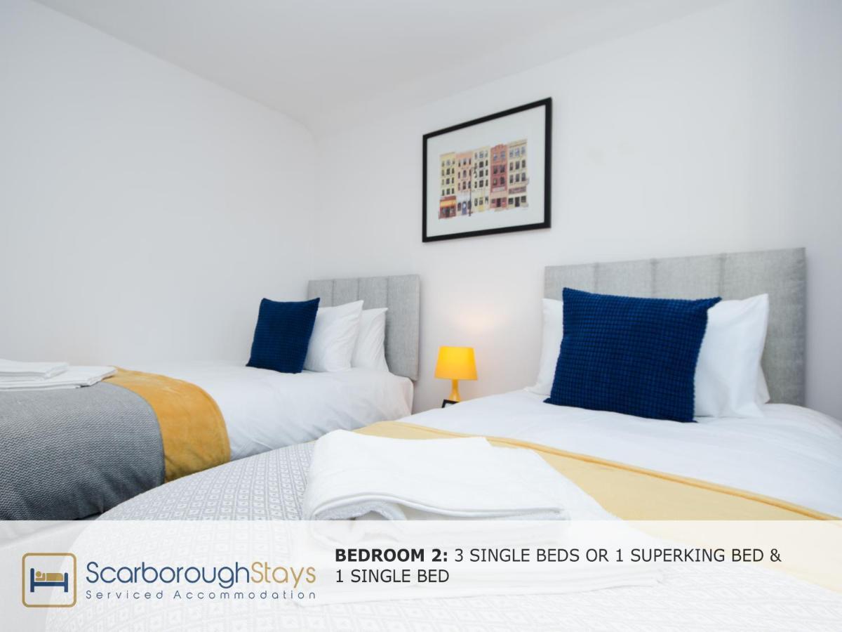 Hibernia Place, 3 Bedroom Townhouse With Patio & Seating Area - Free Parking Scarborough Exterior photo