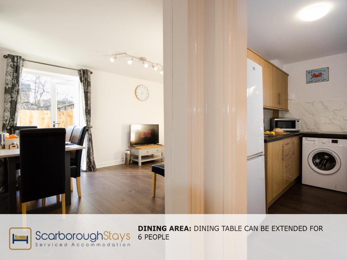 Hibernia Place, 3 Bedroom Townhouse With Patio & Seating Area - Free Parking Scarborough Exterior photo